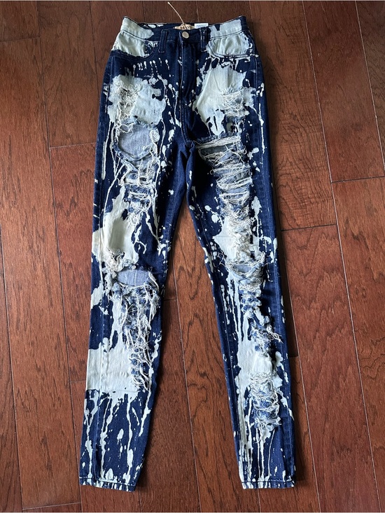 Aphrodite Denim - Aphrodite Distressed Paint-Splatter Skinny Jeans high rise unique